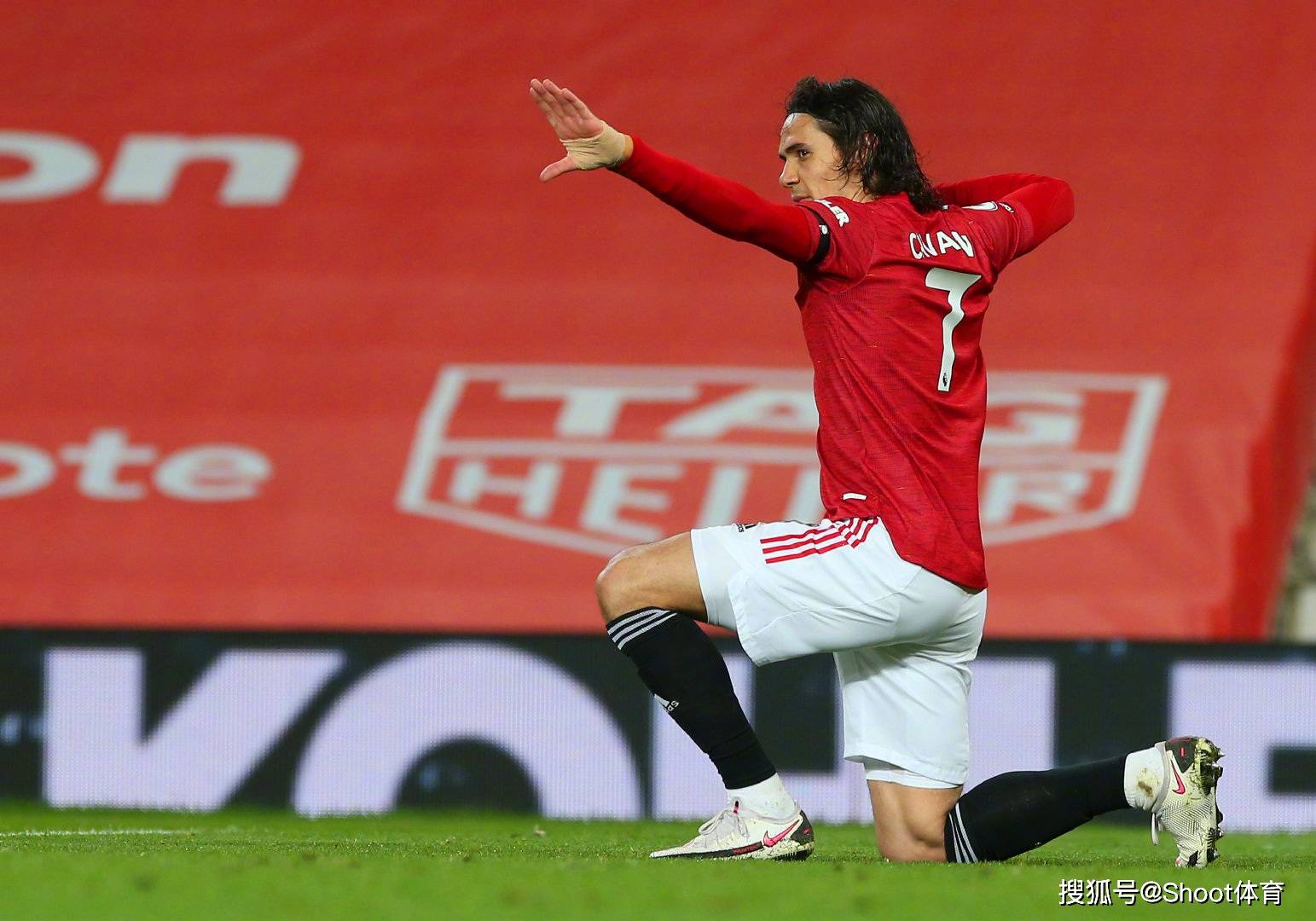 问鼎娱乐入口今夜曼联止住颓势——意大利杯节点到来斯图加特加时末段防线松动，媒体一致点评：迈阿密热火今晨远射贴柱的简单介绍